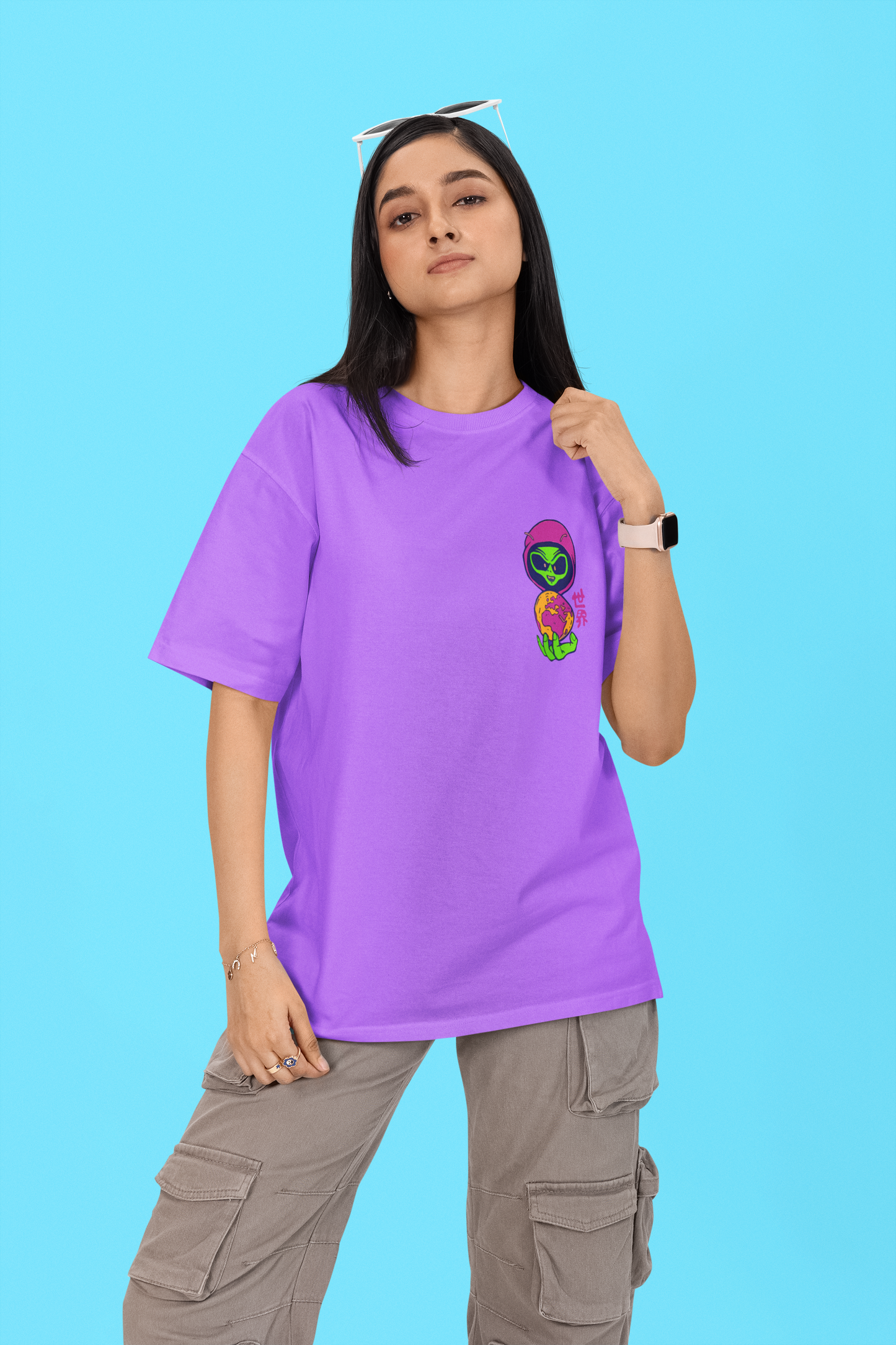 Exploring Oversized Graphic T-Shirt